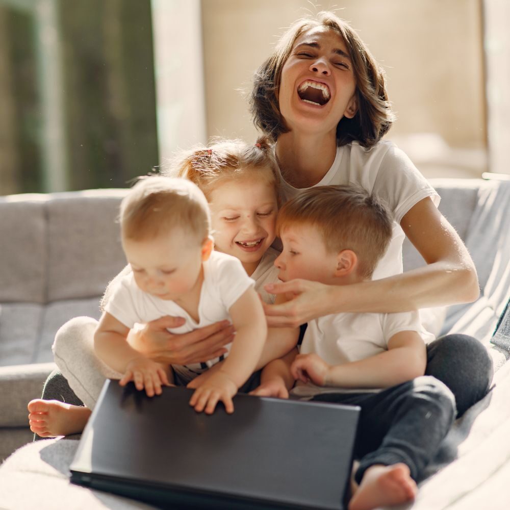 Family happy | Comfort Pro Cooling